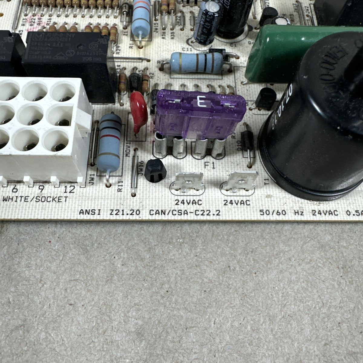1162-B3-201A 539617 1011 1162-201 OEM control board of York Furnace   (N170)